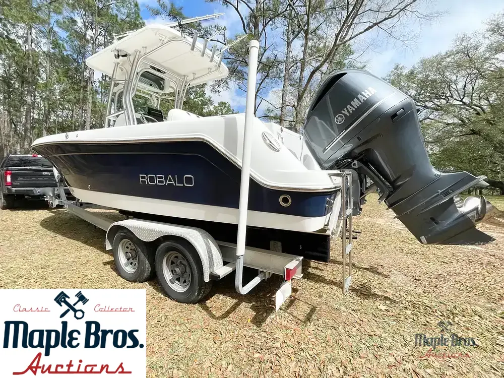 2013 Robalo R260