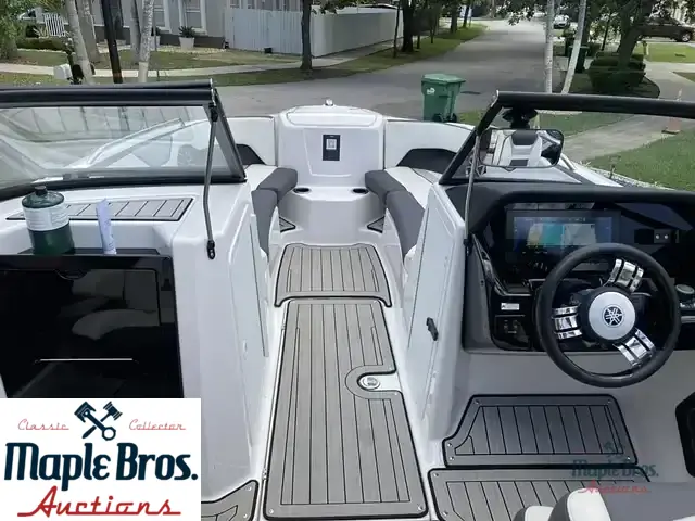 2022 Yamaha 212SD