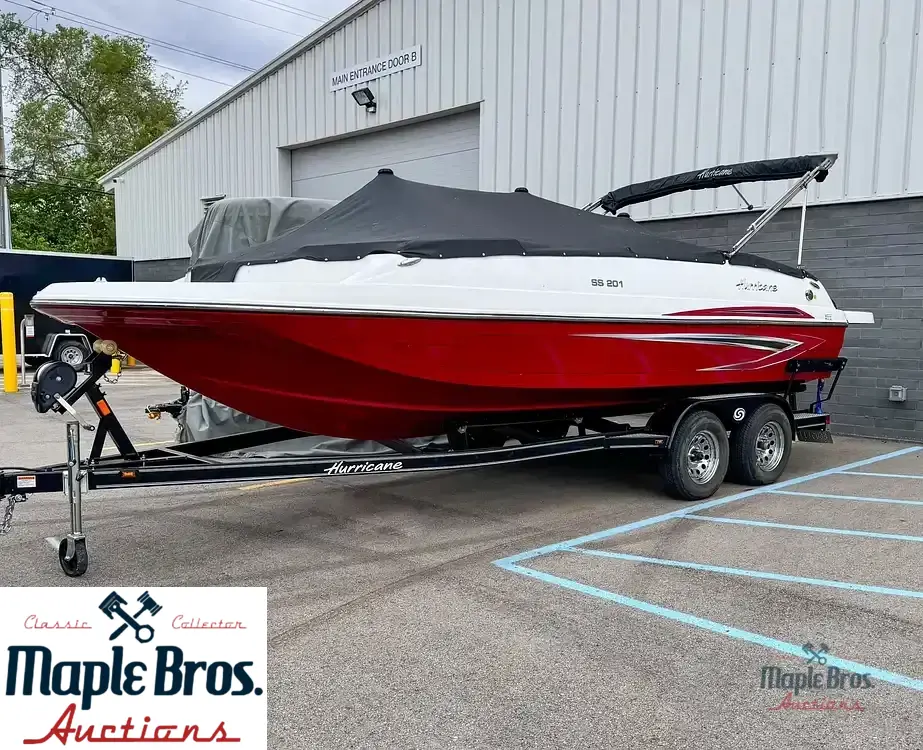 2022 Hurricane SunDeck Sport 201 I/O