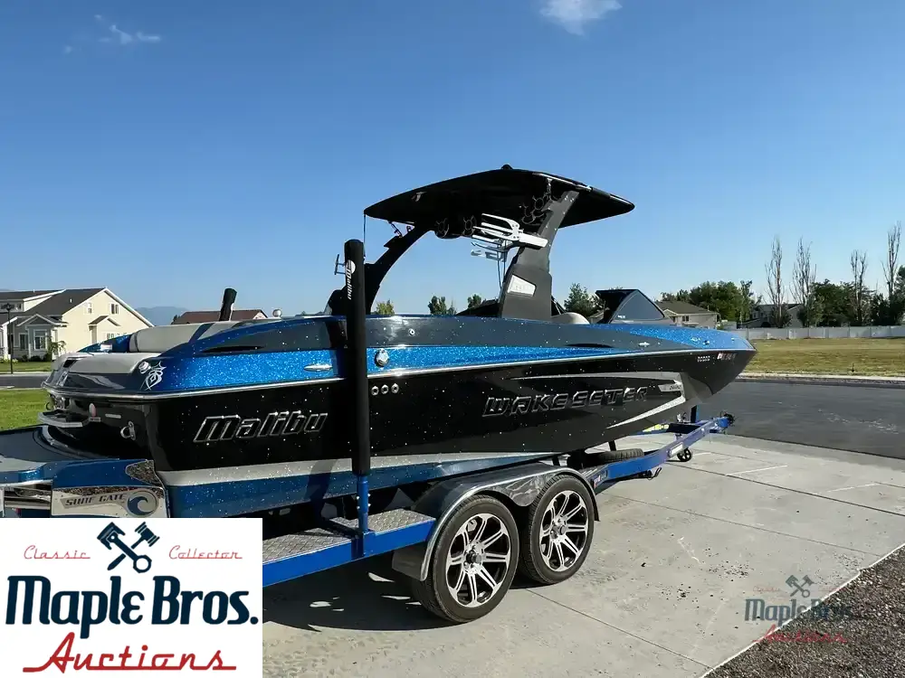 2015 Malibu 24 MXZ