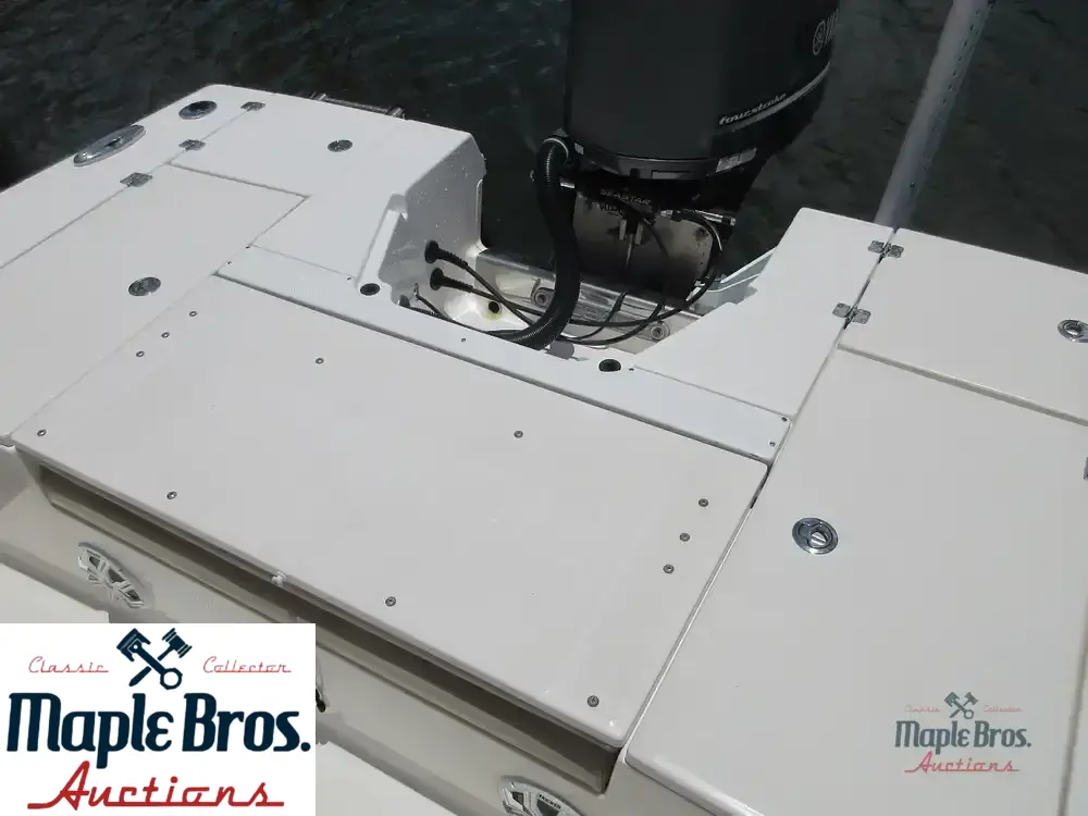 2018 Robalo 246 Cayman SD