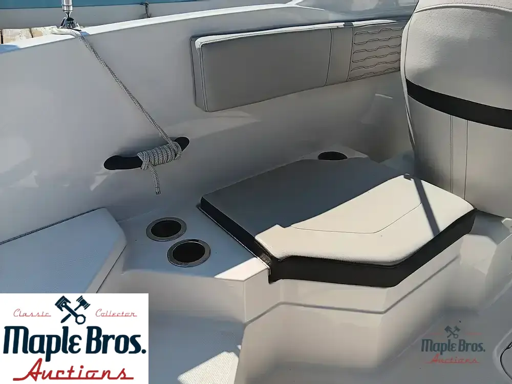 2023 Sea Ray SPX 210 O/B