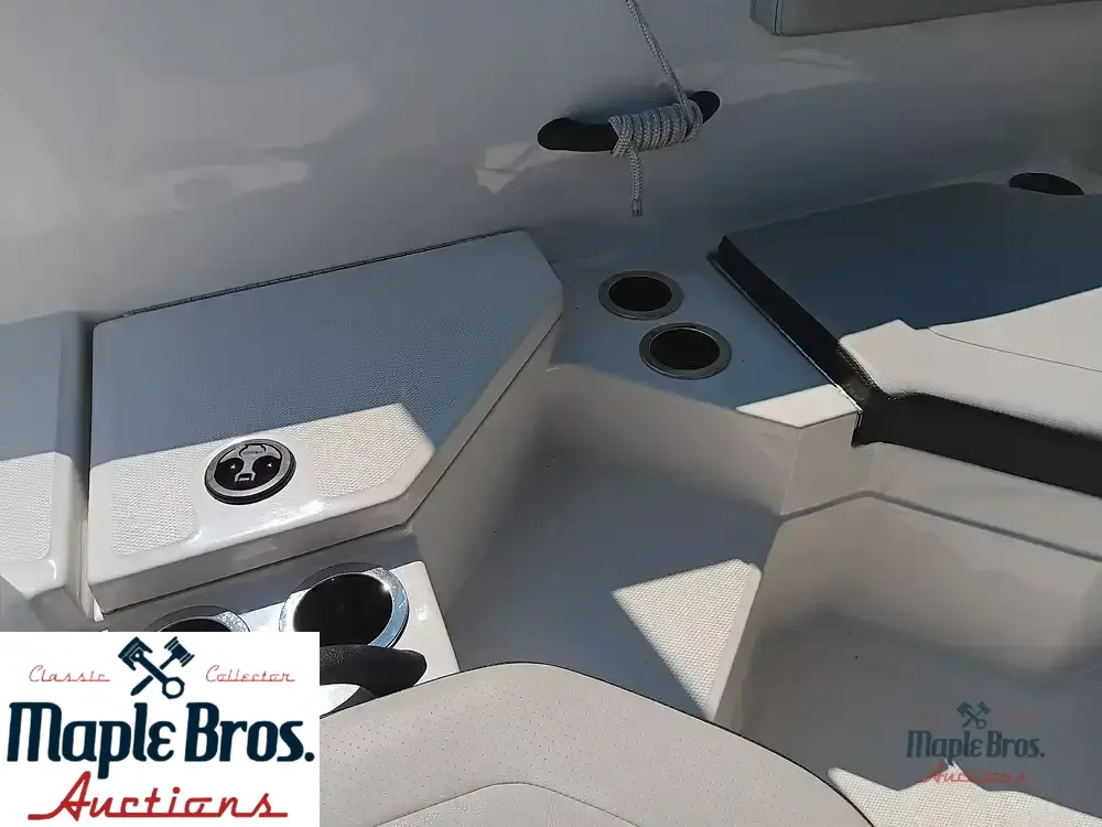 2023 Sea Ray SPX 210 O/B