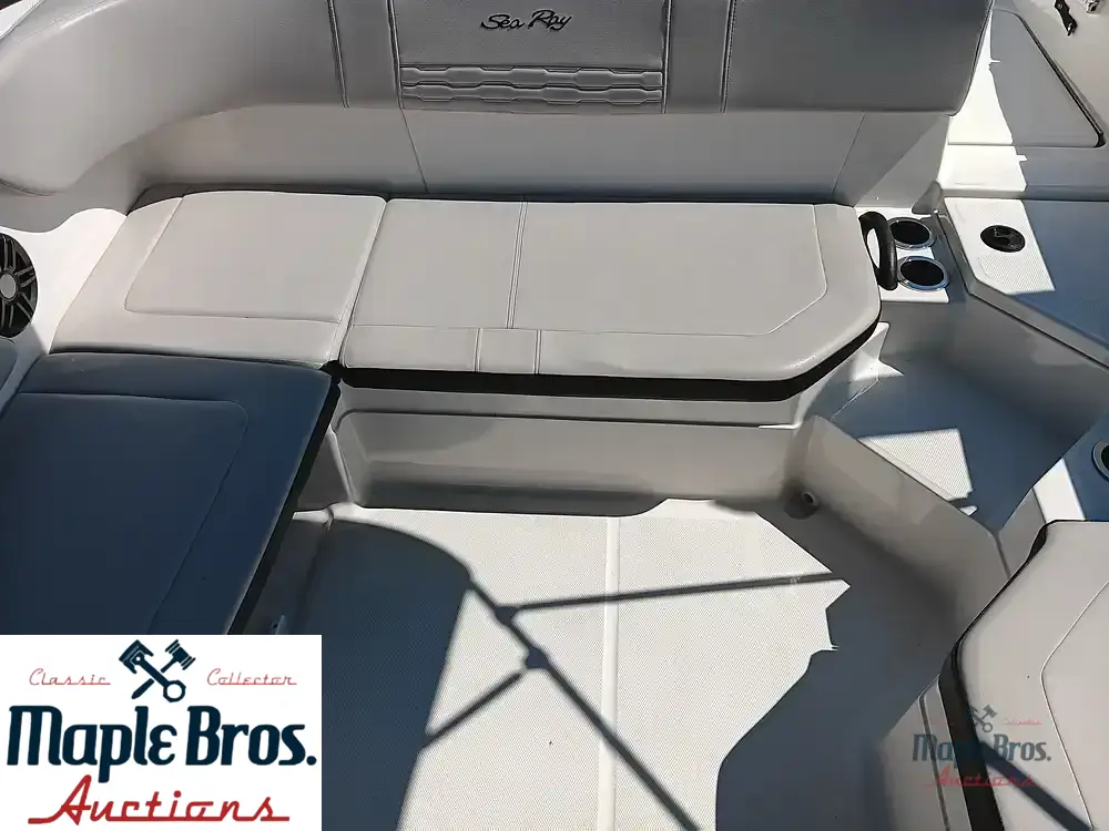 2023 Sea Ray SPX 210 O/B
