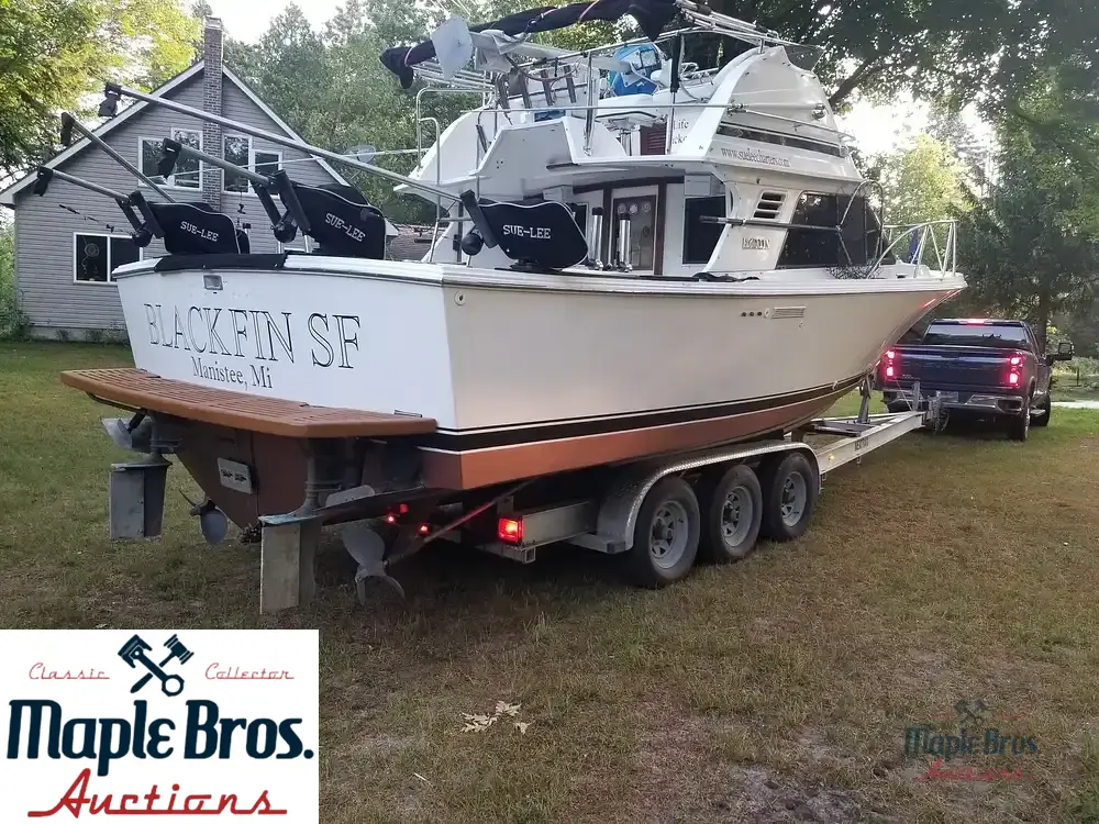 1990 Blackfin 29