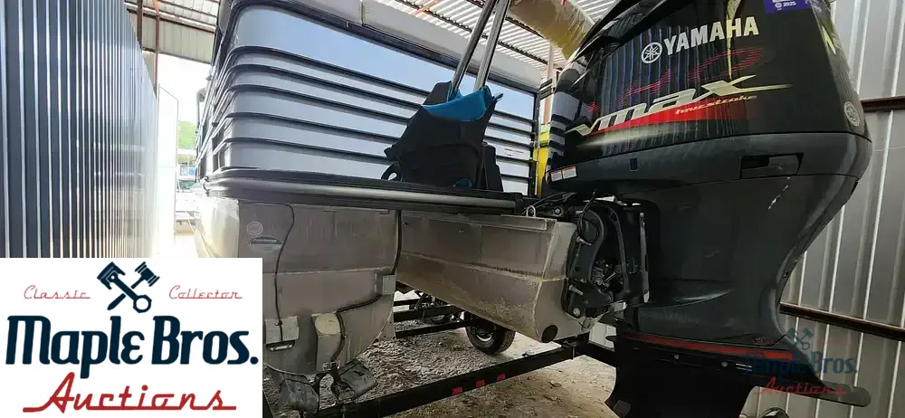 2021 SunCatcher Elite 322C Saltwater Series