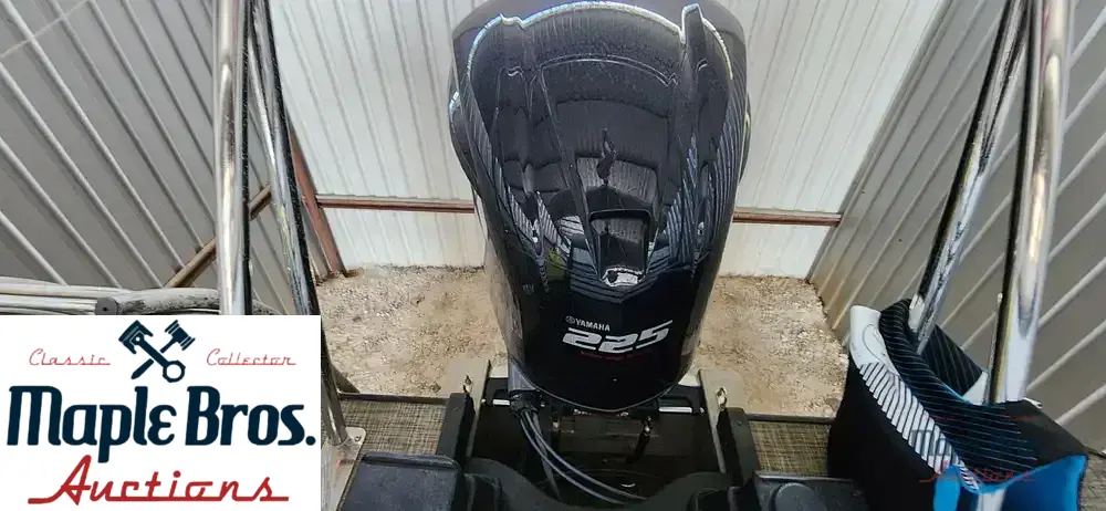 2021 SunCatcher Elite 322C Saltwater Series