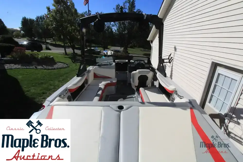 2021 Axis T22
