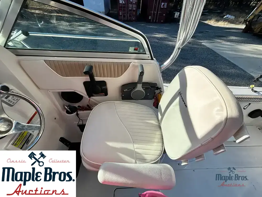 2005 Seaswirl Striper 2601 WA