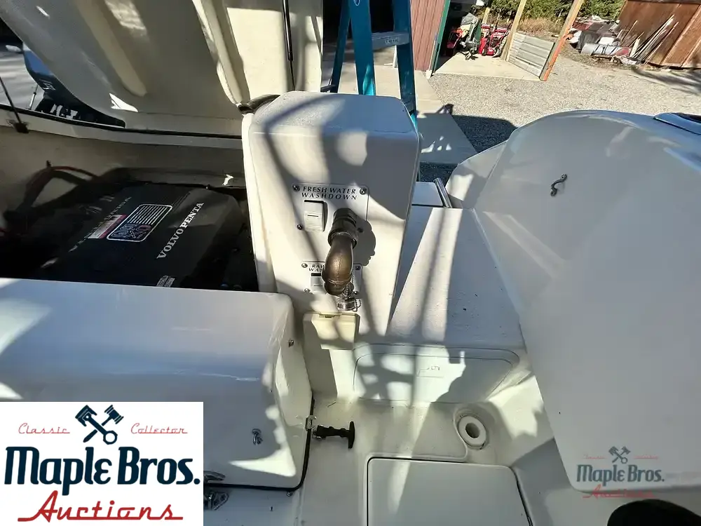 2005 Seaswirl Striper 2601 WA