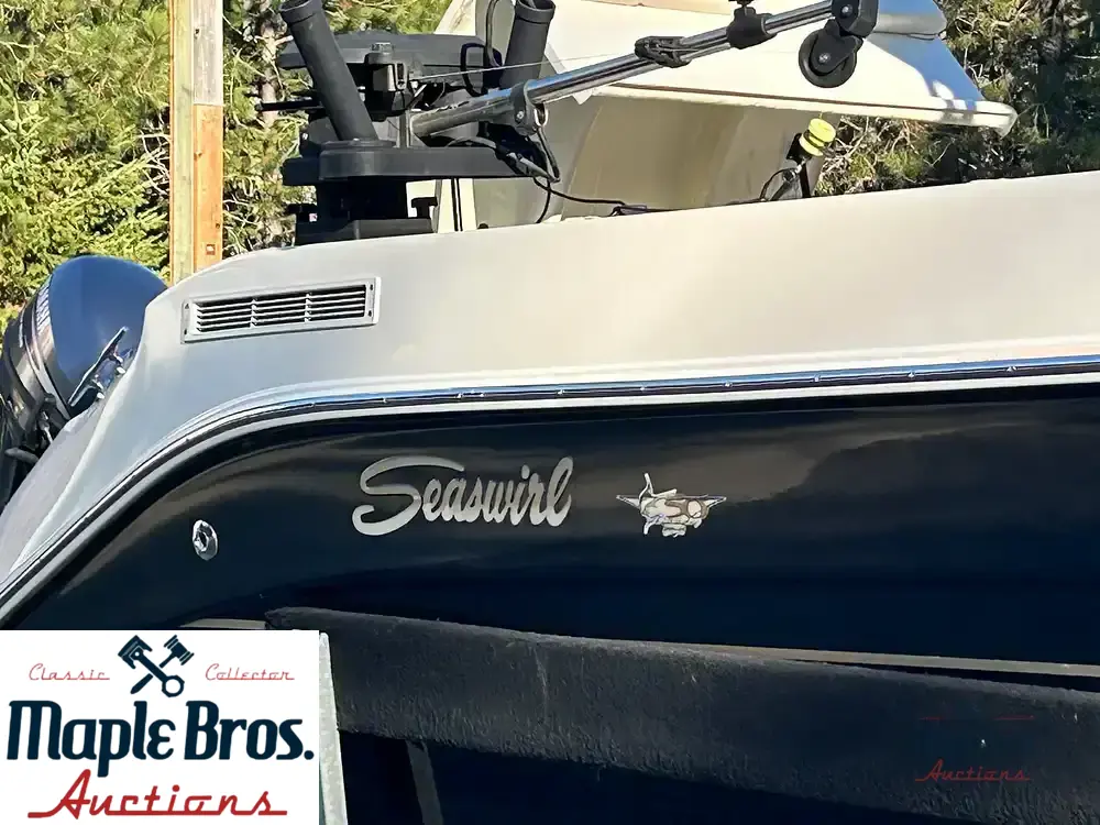 2005 Seaswirl Striper 2601 WA