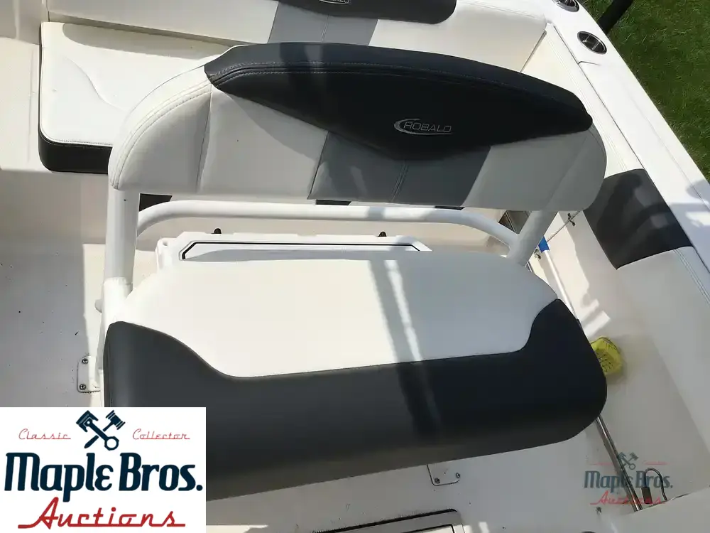 2024 Robalo 202ex