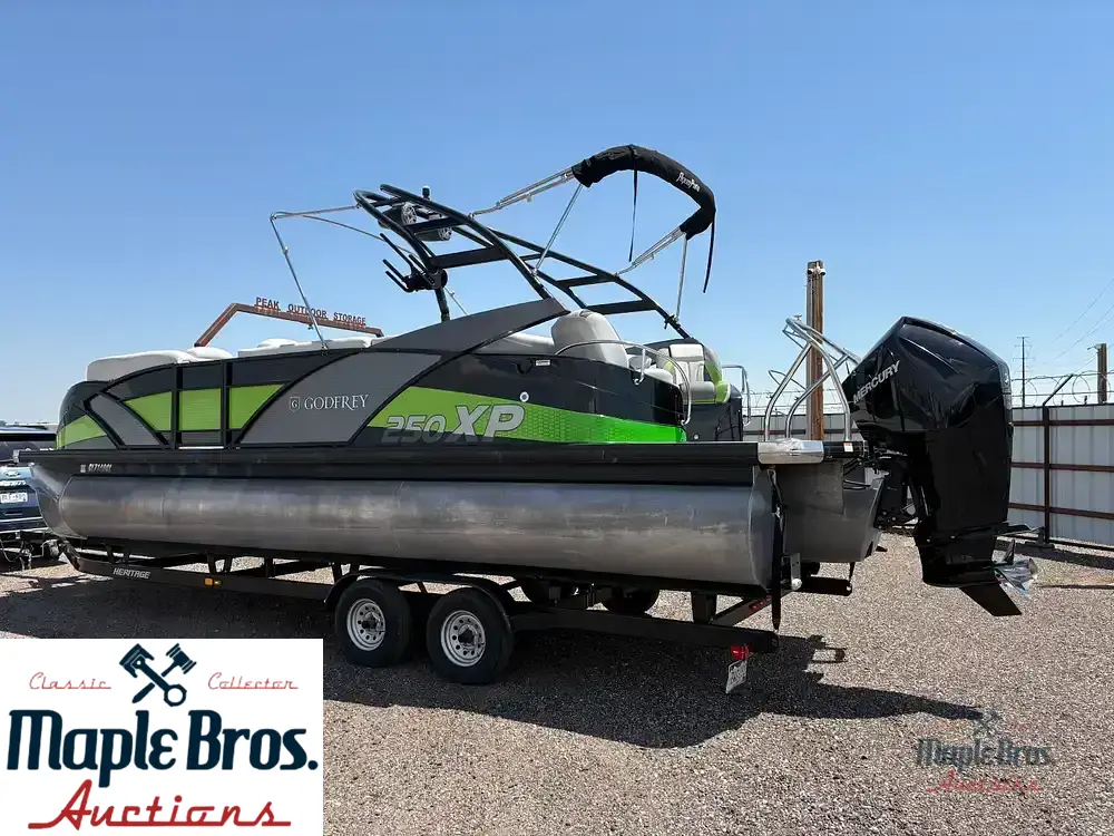 2020 Godfrey Pontoon 250 XP