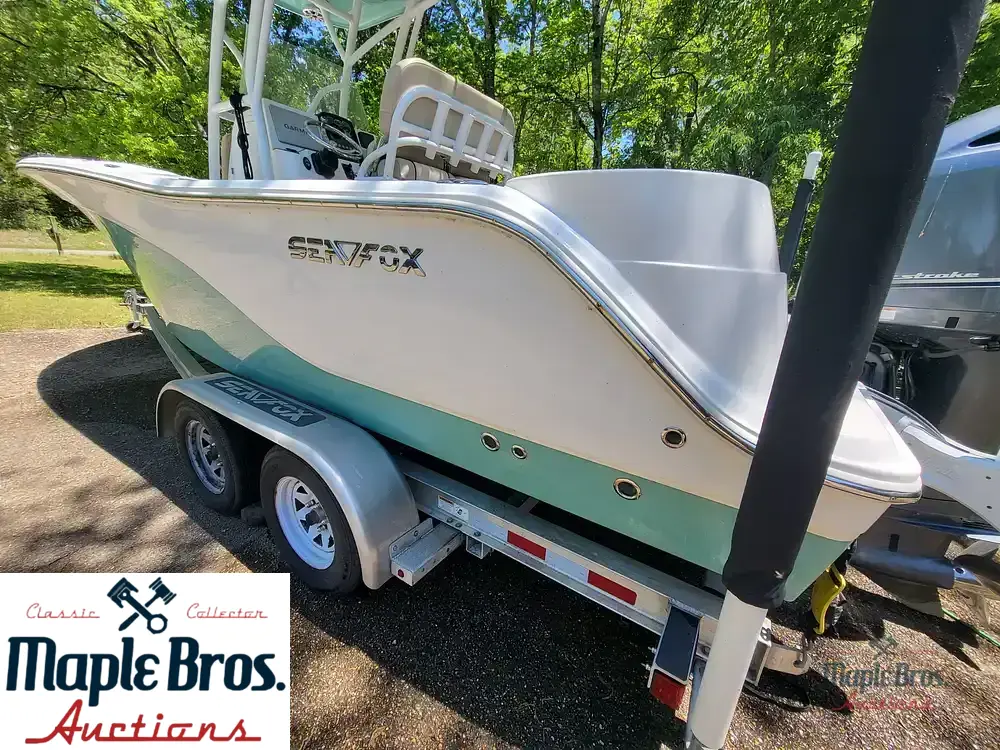 2018 Sea Fox 226 Commander