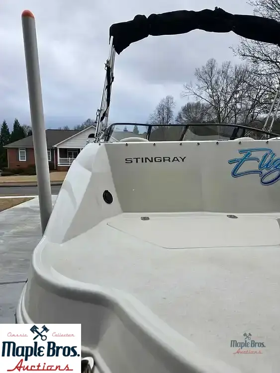 2023 Stingray 231 DC