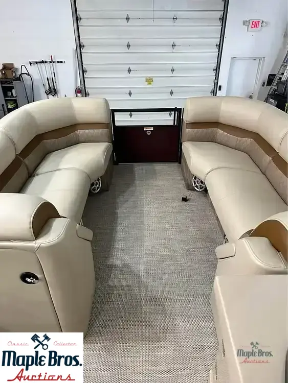 2018 Godfrey Pontoon San Pan 2500 WB