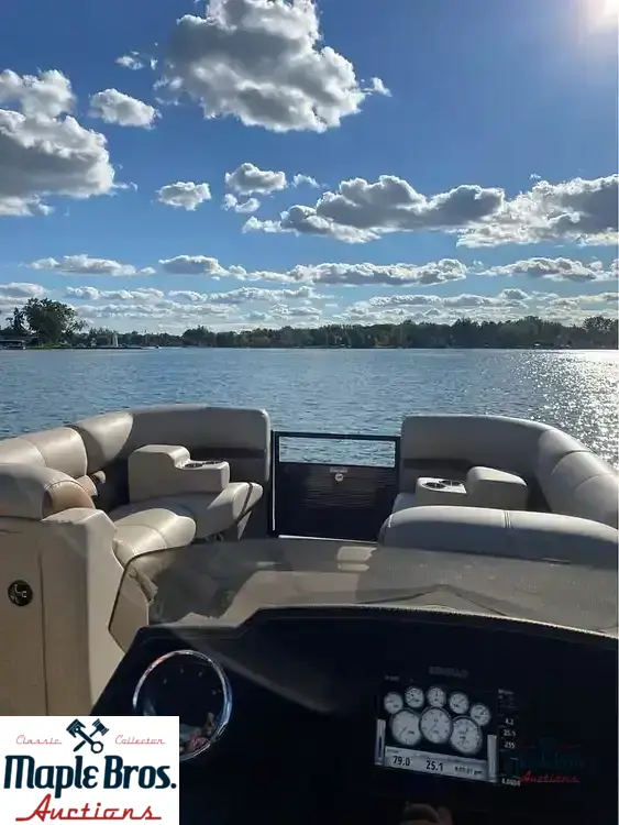 2018 Godfrey Pontoon San Pan 2500 WB