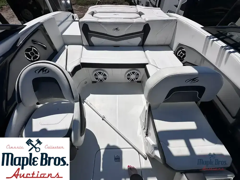 2017 Monterey 238 SS Surf