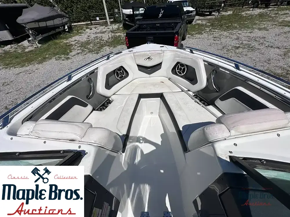 2017 Monterey 238 SS Surf