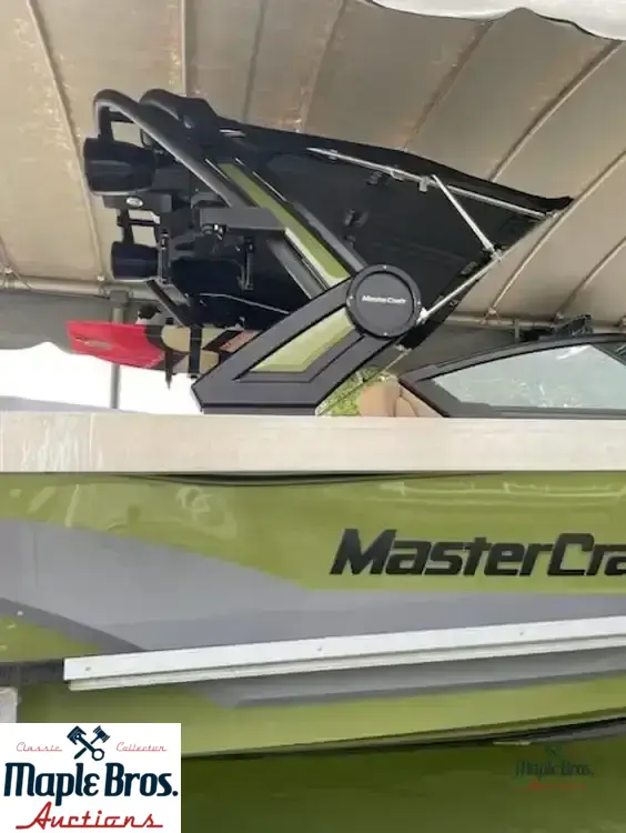 2022 Mastercraft XT21