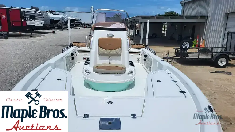 2024 NauticStar 214 Bay
