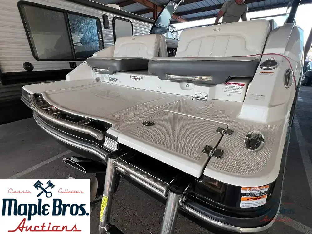 2016 Chaparral 257 SSX