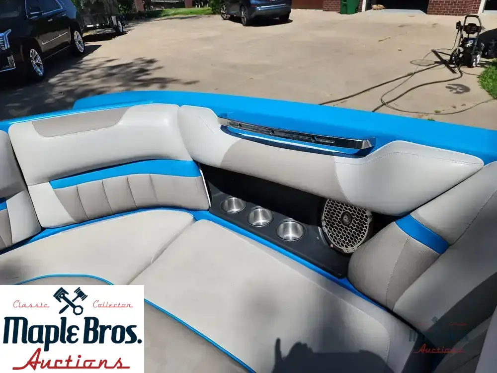 2013 Malibu 24mxz Wakesetter