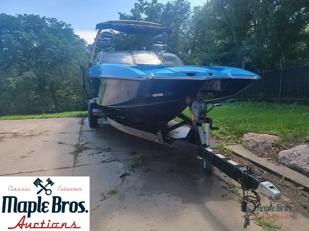 2013 Malibu 24mxz Wakesetter