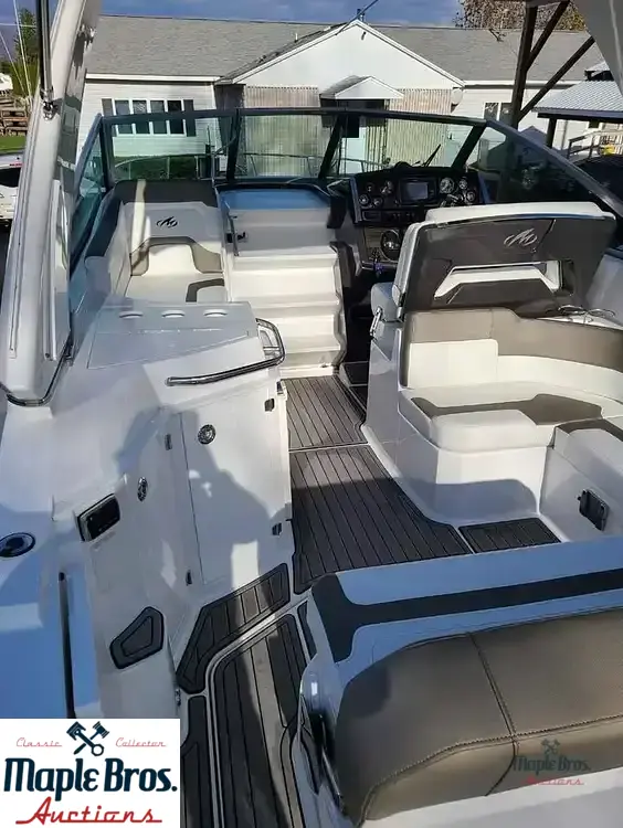 2016 Monterey 295 SY
