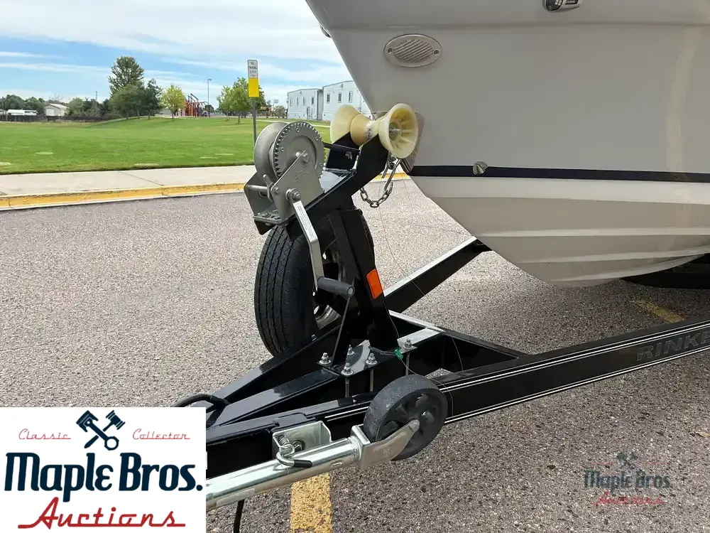 2018 Rinker Q5