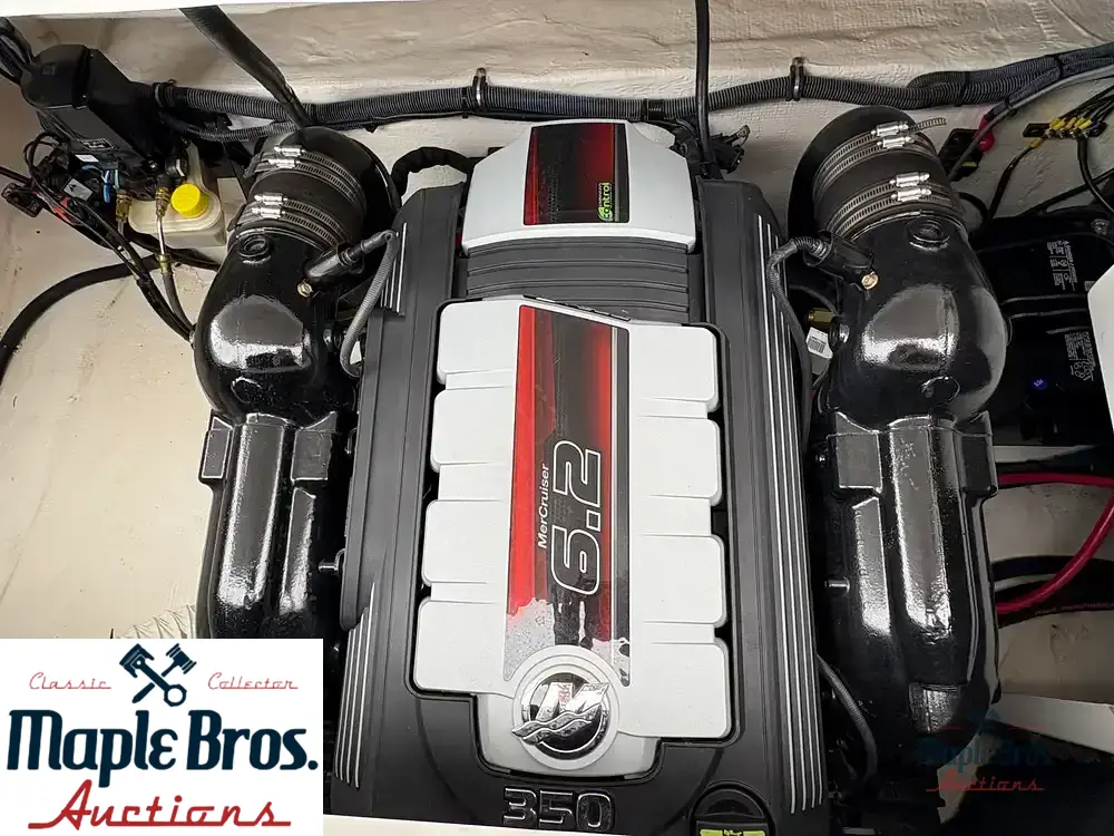 2018 Rinker Q5