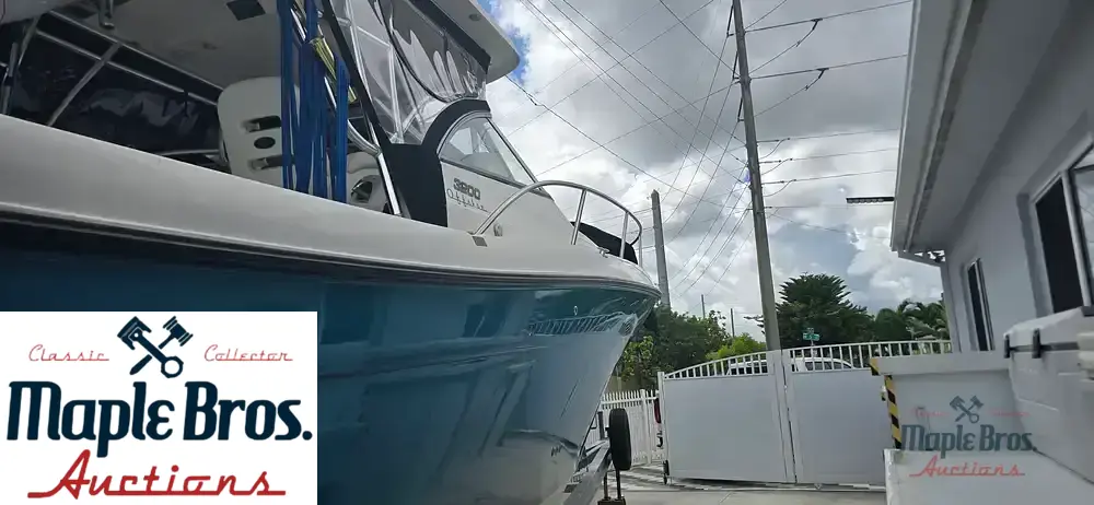 2009 Century Offshore 3200