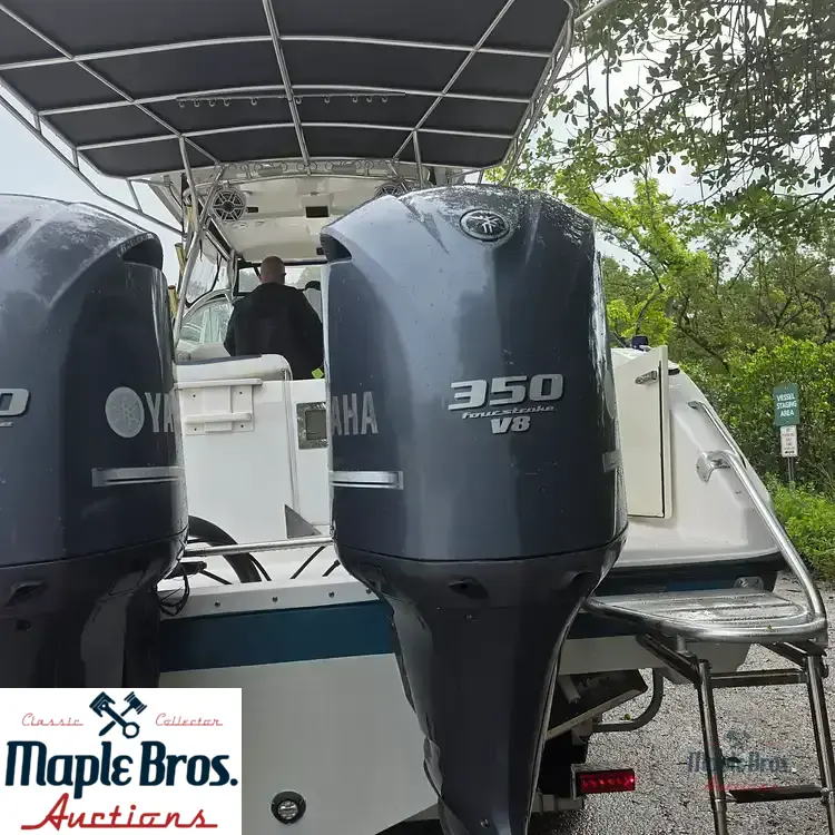 2009 Century Offshore 3200