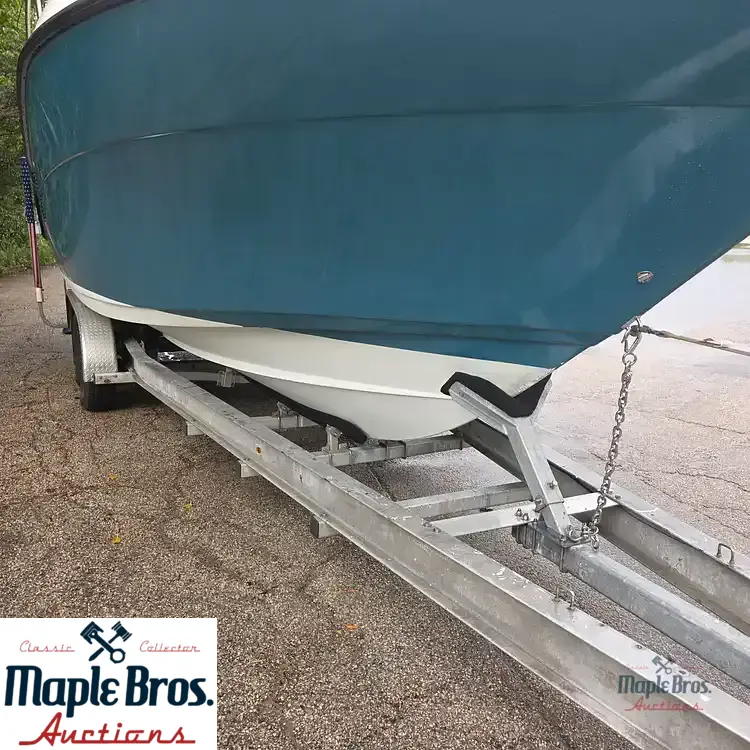 2009 Century Offshore 3200