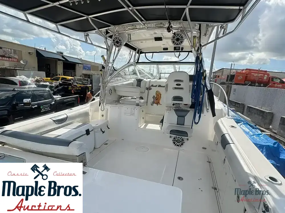 2009 Century Offshore 3200