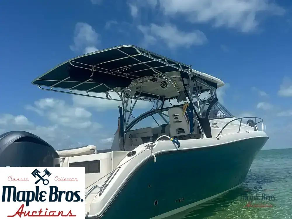 2009 Century Offshore 3200