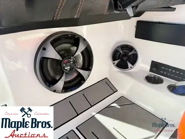 2017 Malibu Wakesetter 21 VLX
