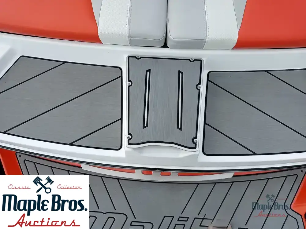 2017 Malibu Wakesetter 21 VLX