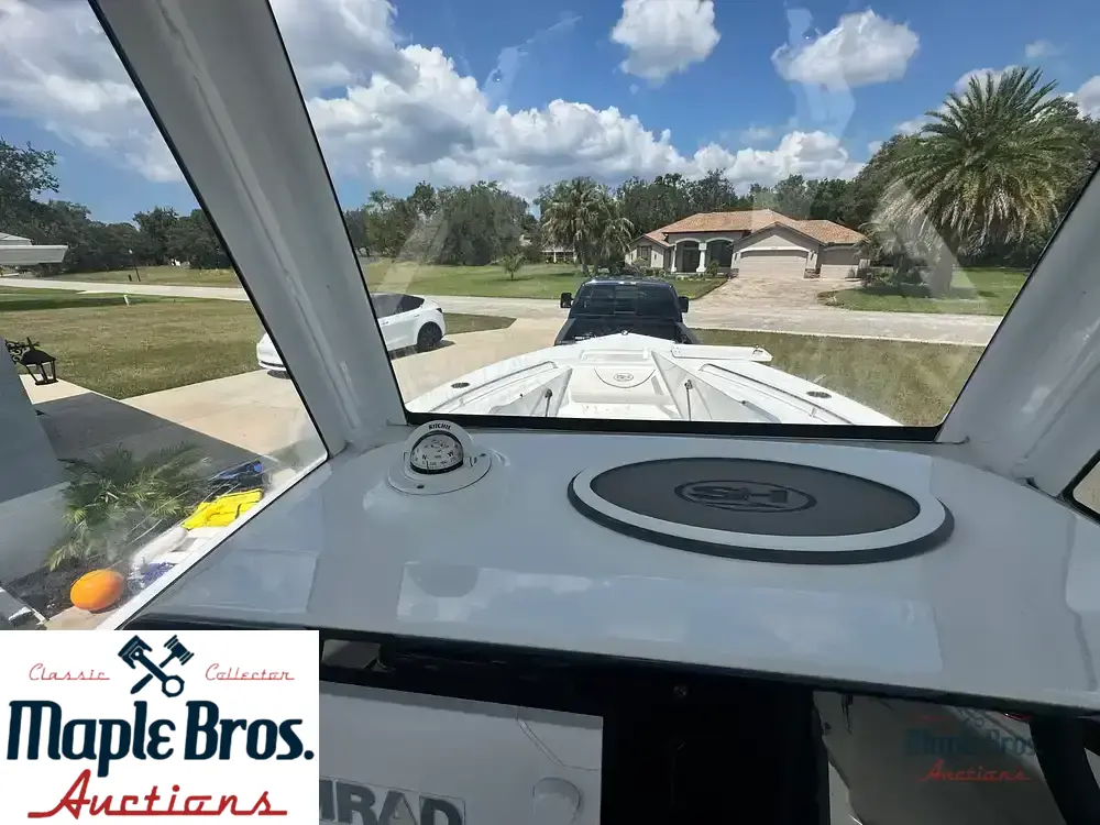 2018 Sea Hunt Ultra 235 SE