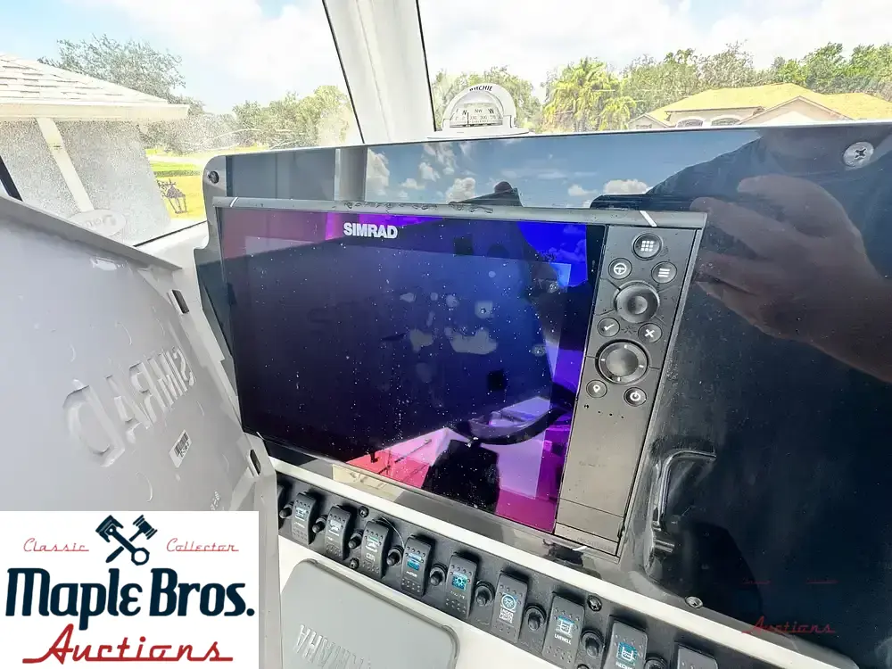 2018 Sea Hunt Ultra 235 SE