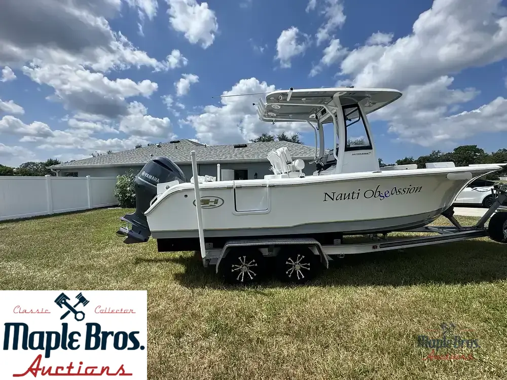 2018 Sea Hunt Ultra 235 SE