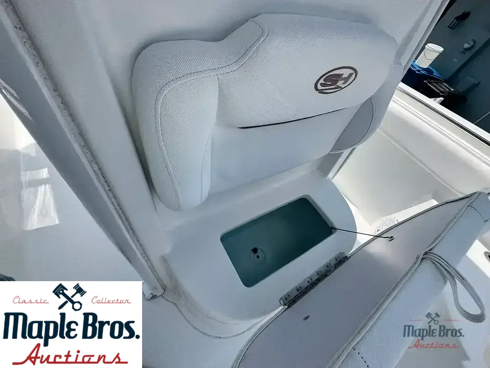 2018 Sea Hunt Ultra 235 SE