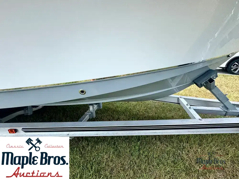 2018 Sea Hunt Ultra 235 SE