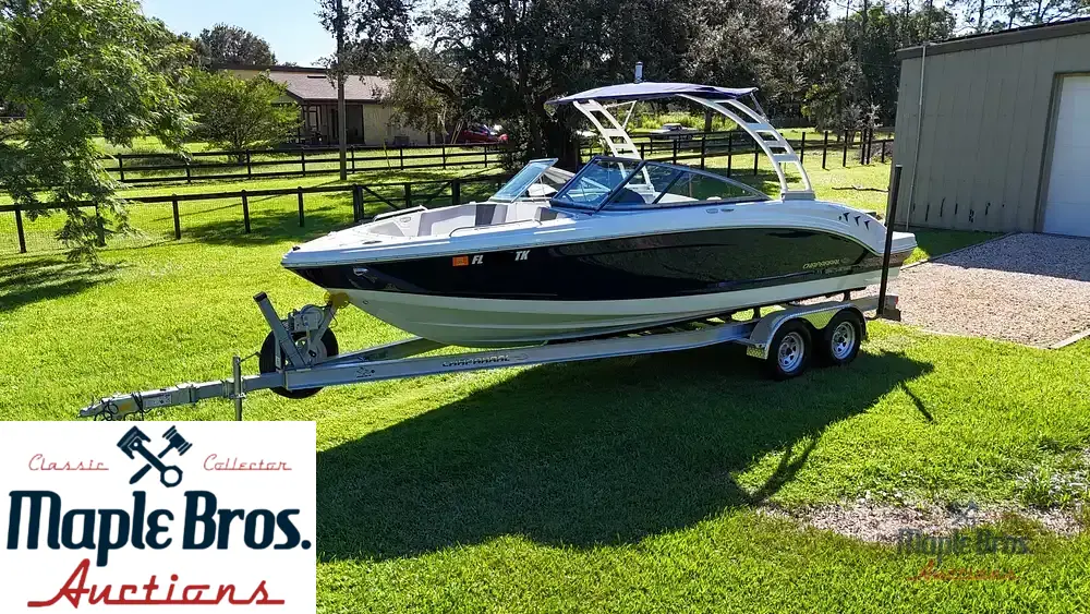 2023 Chaparral 23SSI