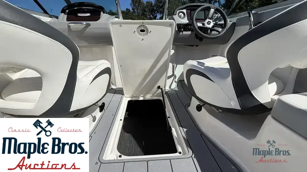 2023 Chaparral 23SSI
