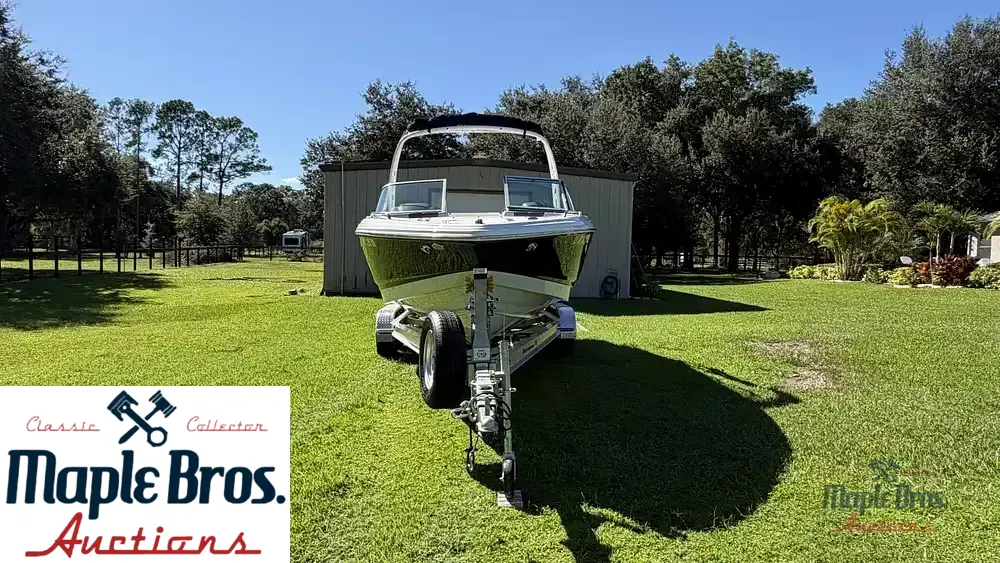 2023 Chaparral 23SSI