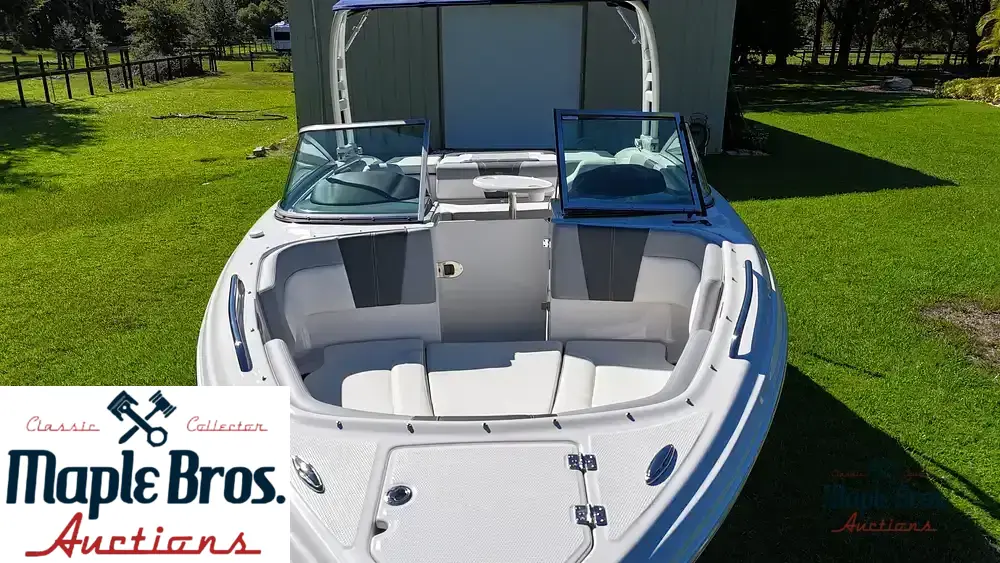 2023 Chaparral 23SSI