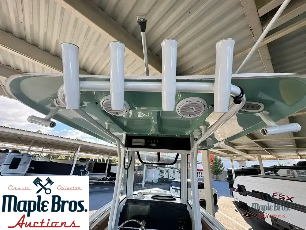 2023 Sea Hunt Ultra 239 SE