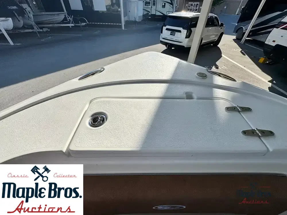 2023 Sea Hunt Ultra 239 SE