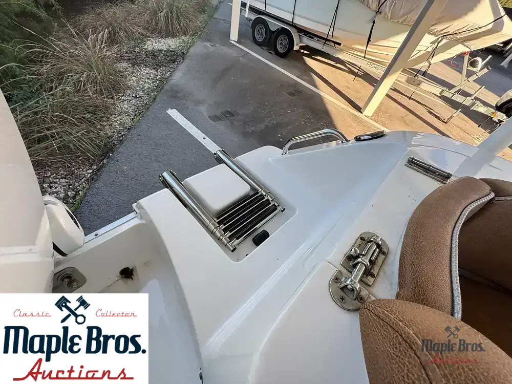 2023 Sea Hunt Ultra 239 SE